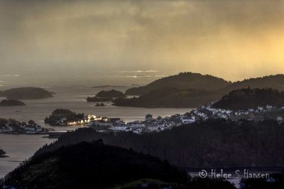 Utsikt fra Nørskår mot Farsund
Keywords: Utsikt fra Nørskår mot Farsund by