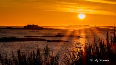 Solnedgang over Havika sett fra Einarsneset
Keywords: Einarsneset