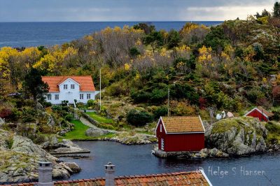 Sommeridyll i dvale
Sandøy sett fra Loshavn.
Keywords: Sandøy